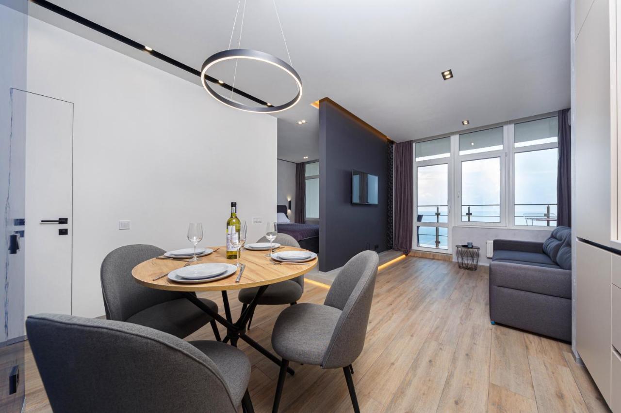 Level 24 - Sea & Sky View Apartment Odessa Esterno foto
