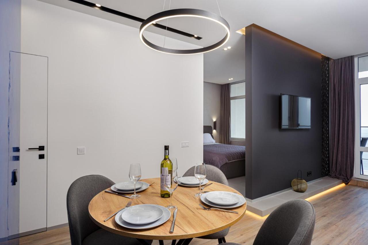 Level 24 - Sea & Sky View Apartment Odessa Esterno foto